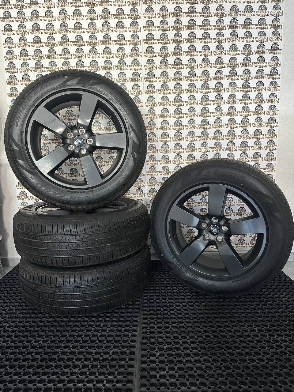 Колеса диски Land Rover Discovery 20 Pirelli Scorpion All Season 255/60/20 - Зображення 2