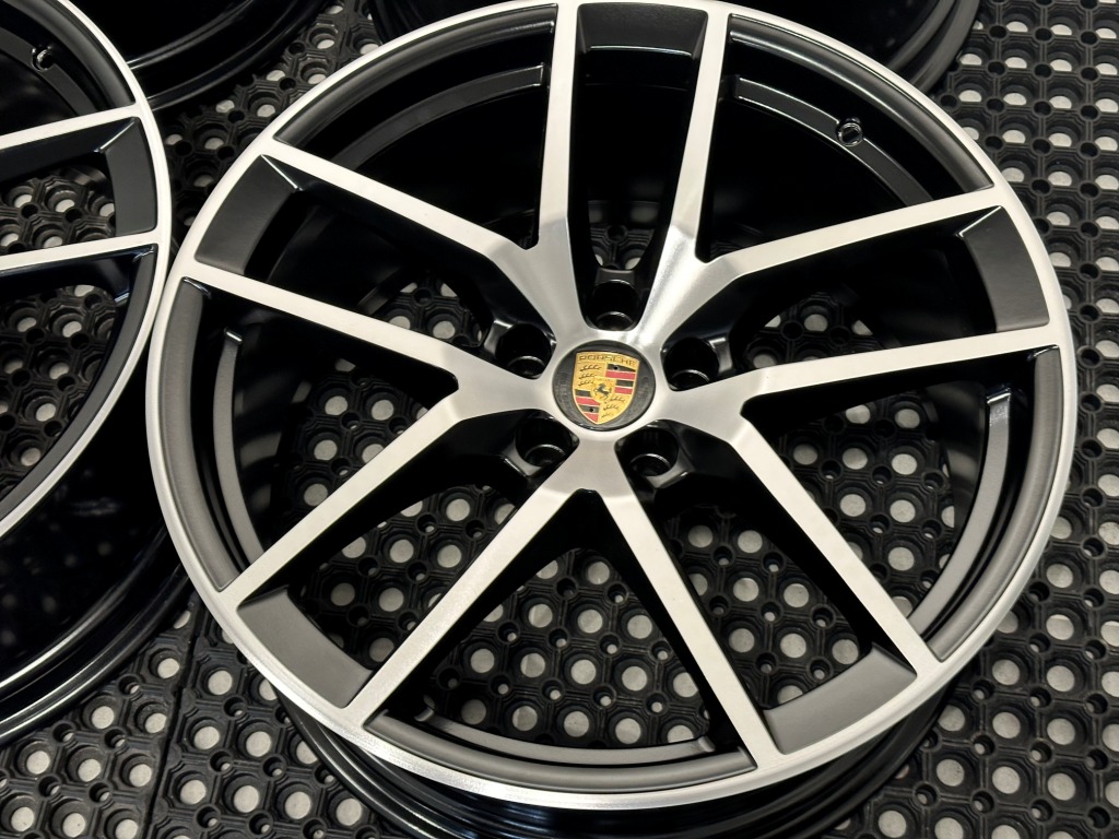 Нові диски оригінальні Porsche Macan III S Порш Макан 20 R20 - Зображення 4