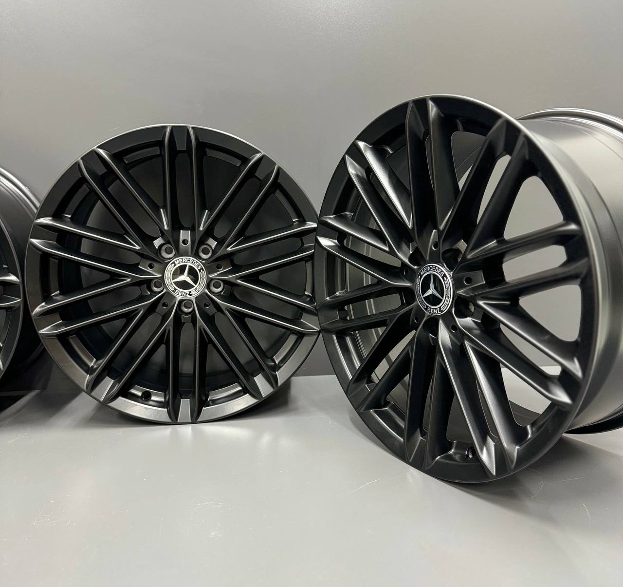Оригинальні нові диски Mercedes S 223 222 221 19"