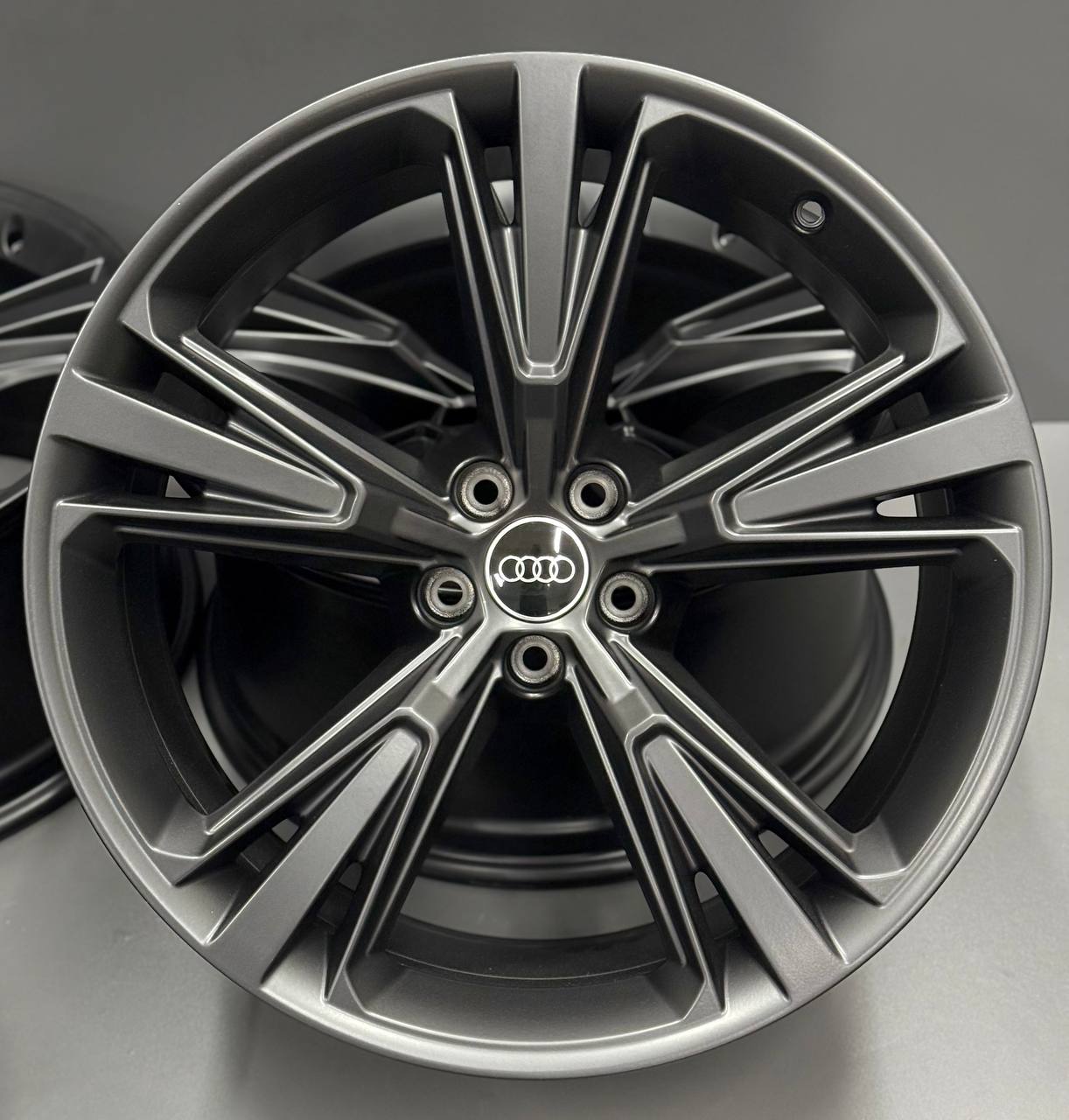 Оригінальні диски комплект для Audi Q8, SQ8, Q7, SQ7 21