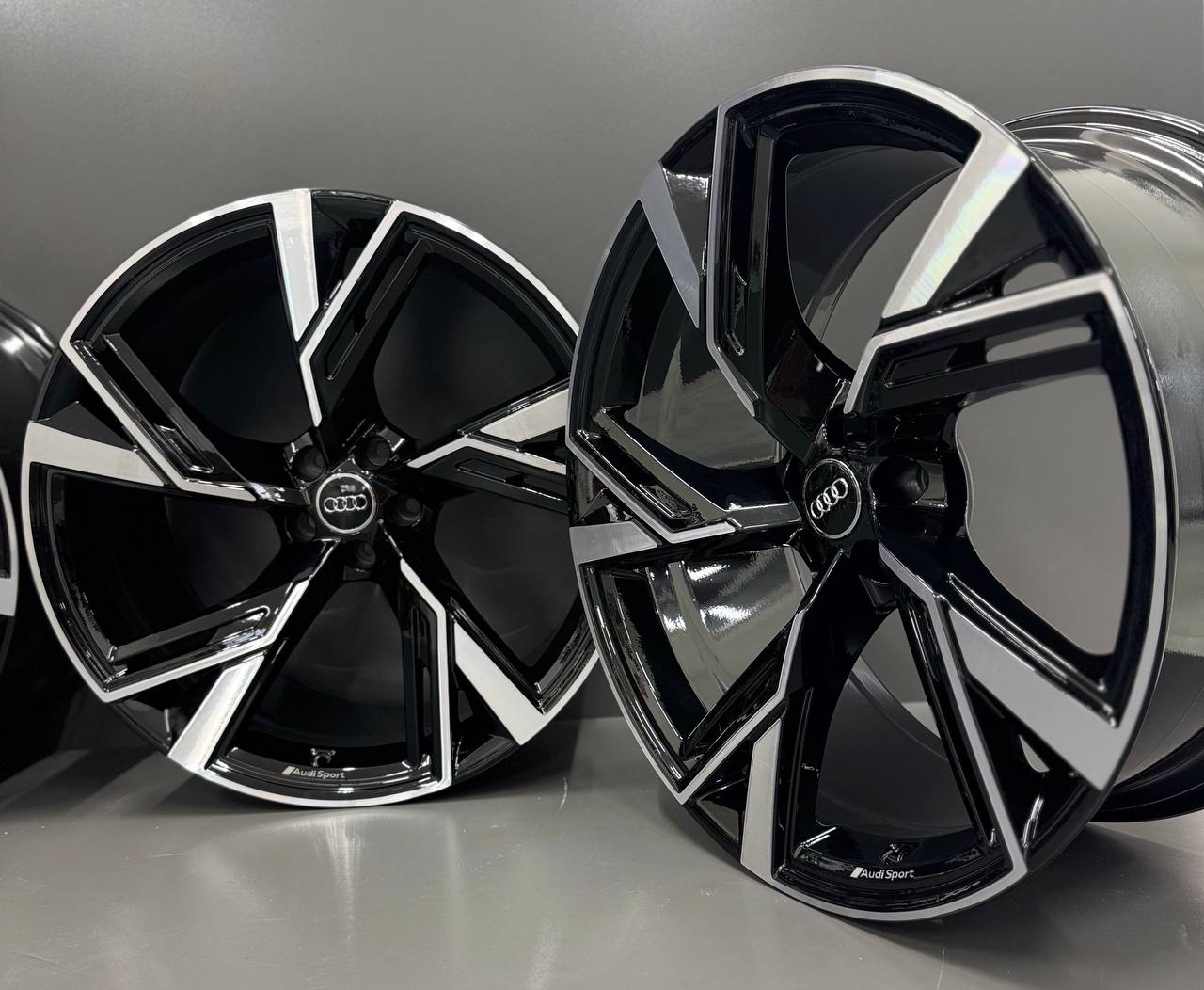 Оригінальні диски Audi RS6, Q8, SQ8, RSQ8 22" - Зображення 3