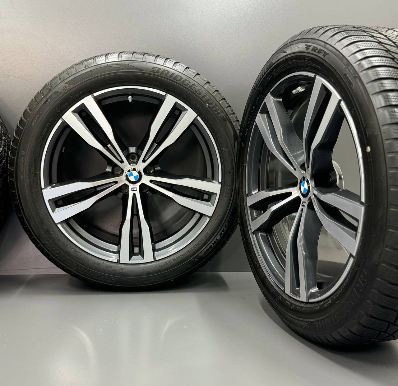 Комплект оригінальних зимніх коліс Bmw X7 G07 21"