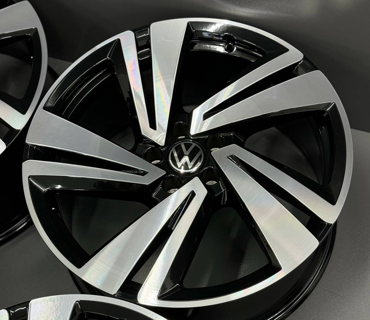 Диски комплект оригінал Volkswagen Touareg R-Line Nevada 20" Невада - Зображення 5