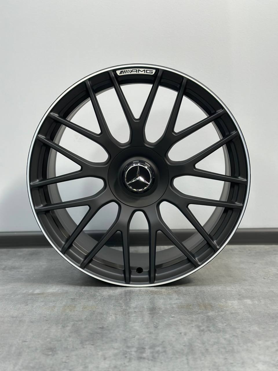 Оригінальні ковані диски Mercedes C-Class W205 AMG