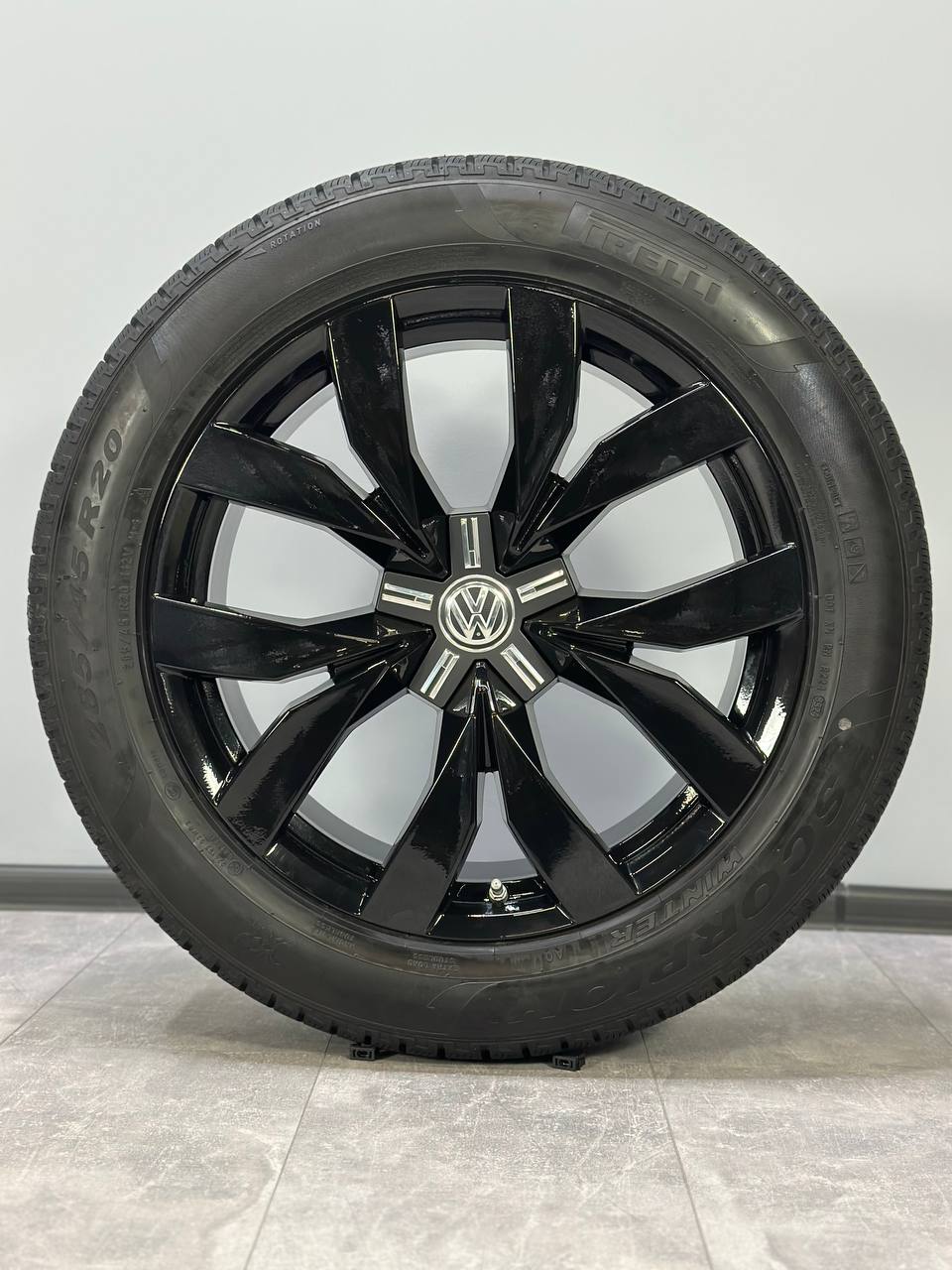 Оригінальні диски колеса зима Volkswagen Touareg Montero 20"