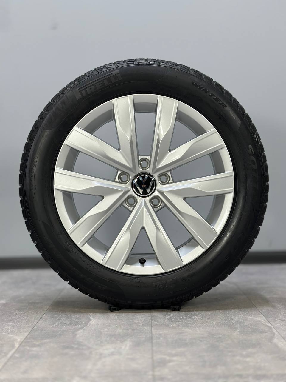 Нові оригінальні диски колеса зима Volkswagen Arteon, Passat B8, Skoda Superb, Octavia 17"