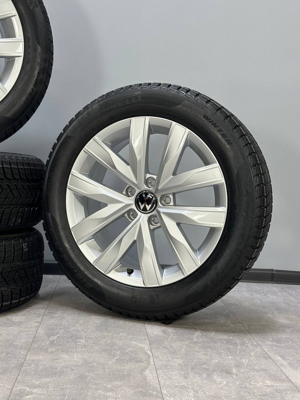 Нові оригінальні диски колеса зима Volkswagen Arteon, Passat B8, Skoda Superb, Octavia 17" - Зображення 4