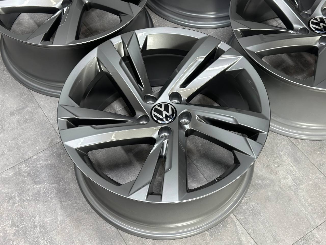 Нові оригінальні диски комплект для Volkswagen Tiguan R-Line Valencia 19" - Зображення 5