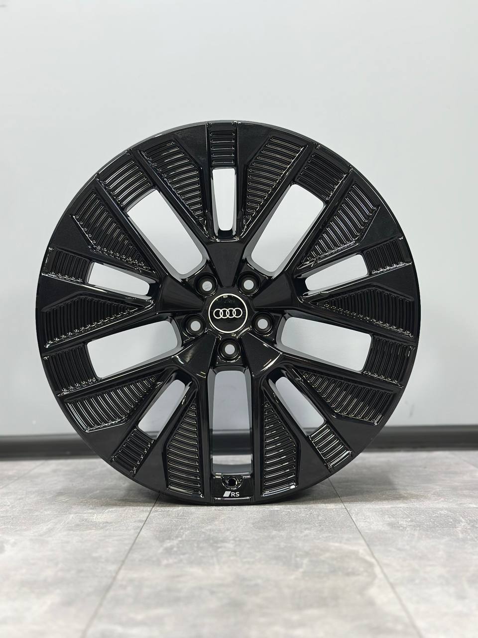 Нові оригінальні диски Audi E-Tron, Q8 e-tron 21 Black - Зображення 2